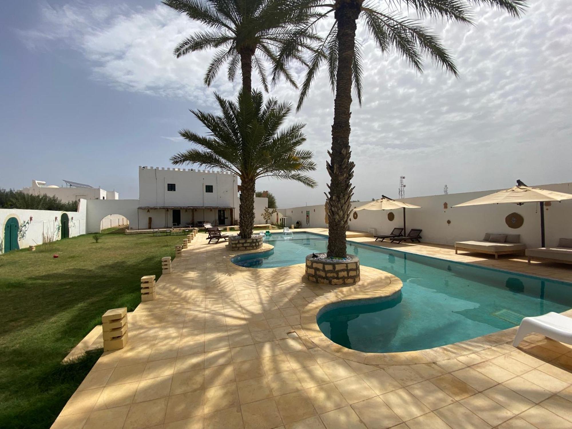 Dar Oueghlani - Maison D'Hotes El Mây Exterior foto